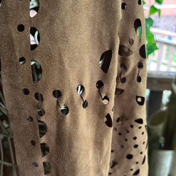 Brown Suede Fringe Shawl - Picture 4 of 4